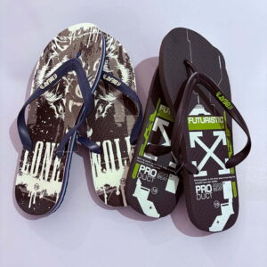 ((BEAT)) slippers - size 10